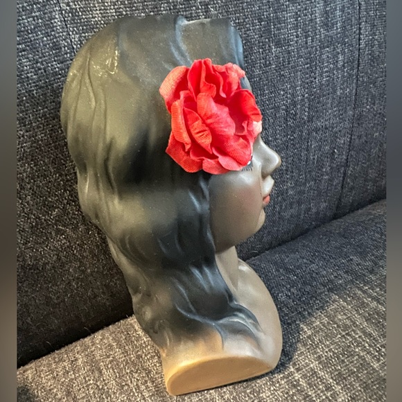 Vintage Hawaiian lady head with silk flower - Picture 2 of 6